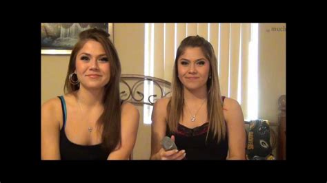 twin sisters porn|Identical Sisters Porn Videos 